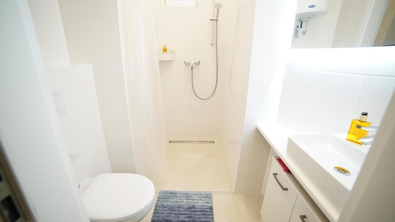 Malixa - Apartment In The Heart Of Vienna Next To Metro Екстер'єр фото
